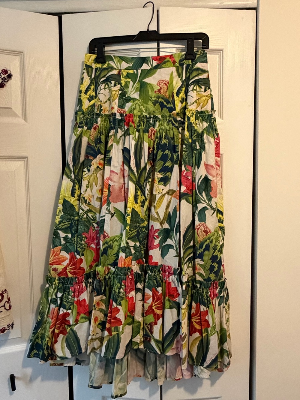 NWT Beautiful Cara Cara Tisbury Poplin Floral Skirt! Size 6.